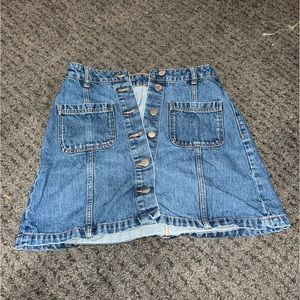Divided jean skirt
